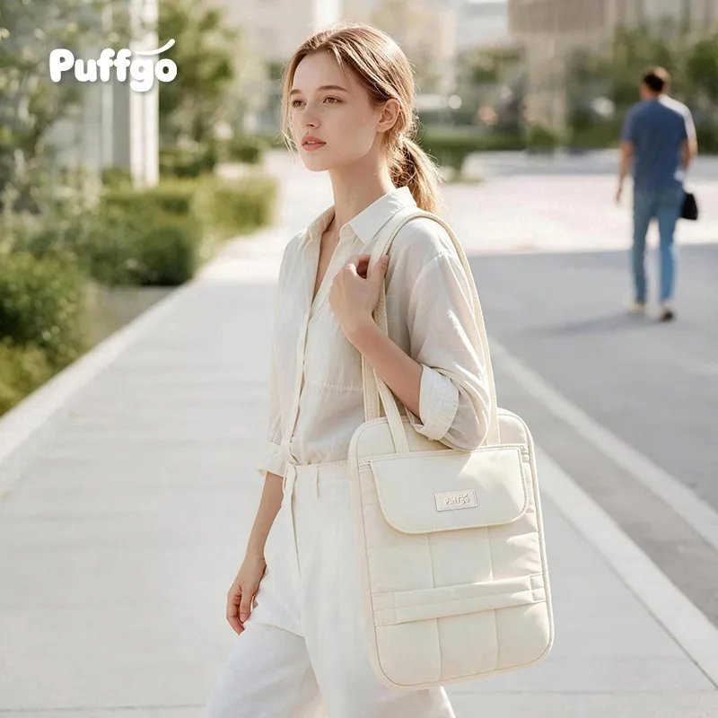 Quilted tote, cream